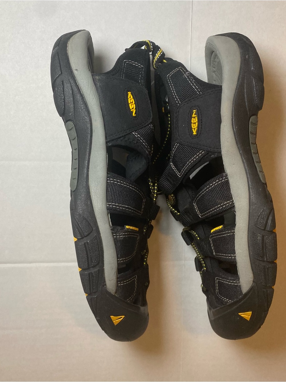 Keen Men's Newport H2 Sport Sandals 1001907 Size 11.5 EU 45 Black Yellow - Picture 6 of 15